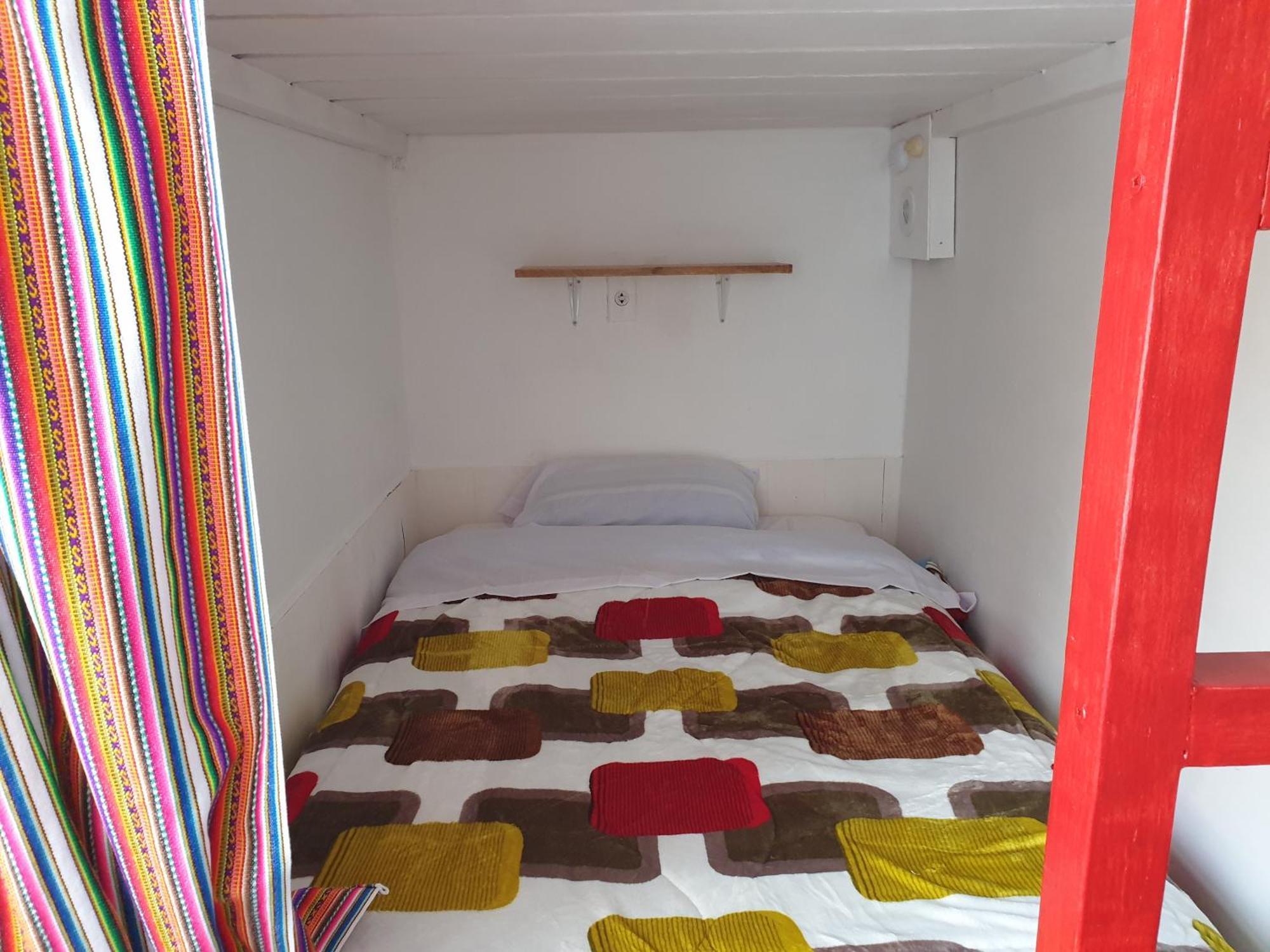 Sk Hostal Куско Стая снимка